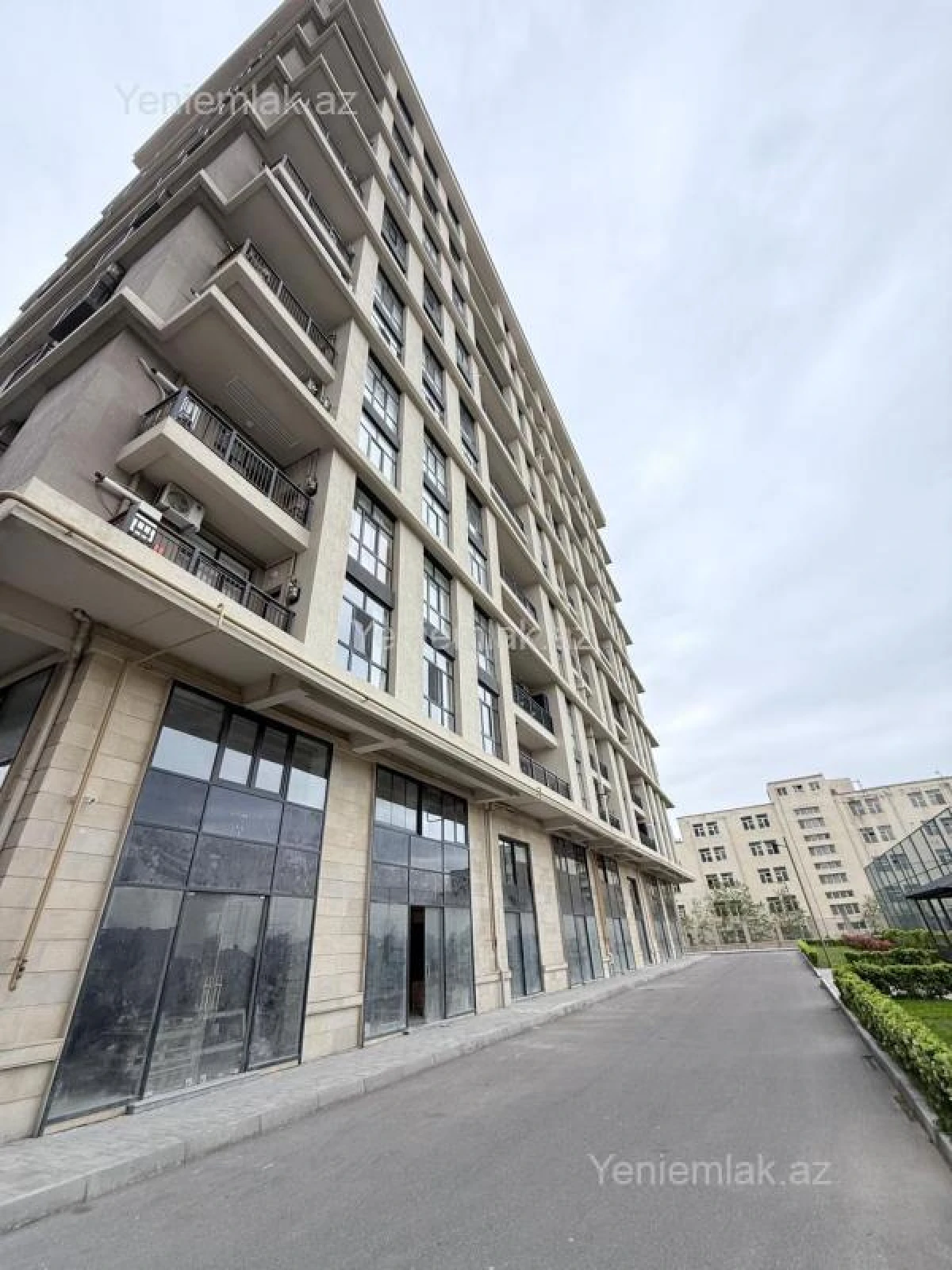 Satılır 2 otaqlı yeni tikili 74.4 m²