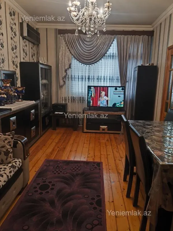 Satılır 2 otaqlı köhnə tikili 46 m²