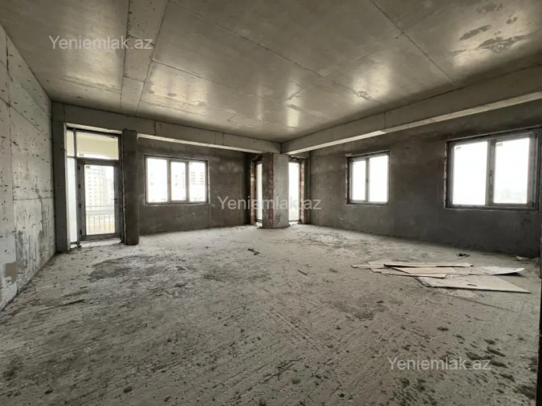 Satılır 4 otaqlı yeni tikili 246 m²