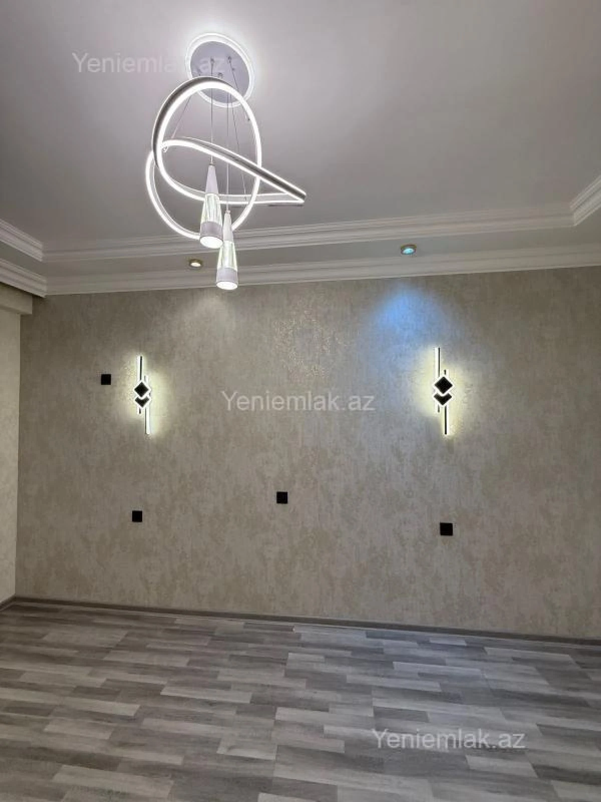 Satılır 3 otaqlı yeni tikili 84 m²