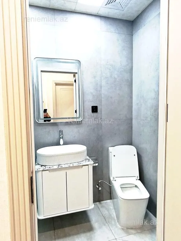 Satılır 2 otaqlı yeni tikili 63 m²