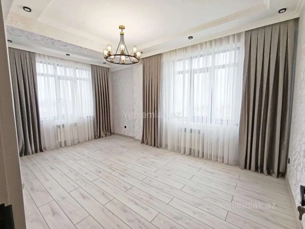 Satılır 2 otaqlı yeni tikili 63 m²