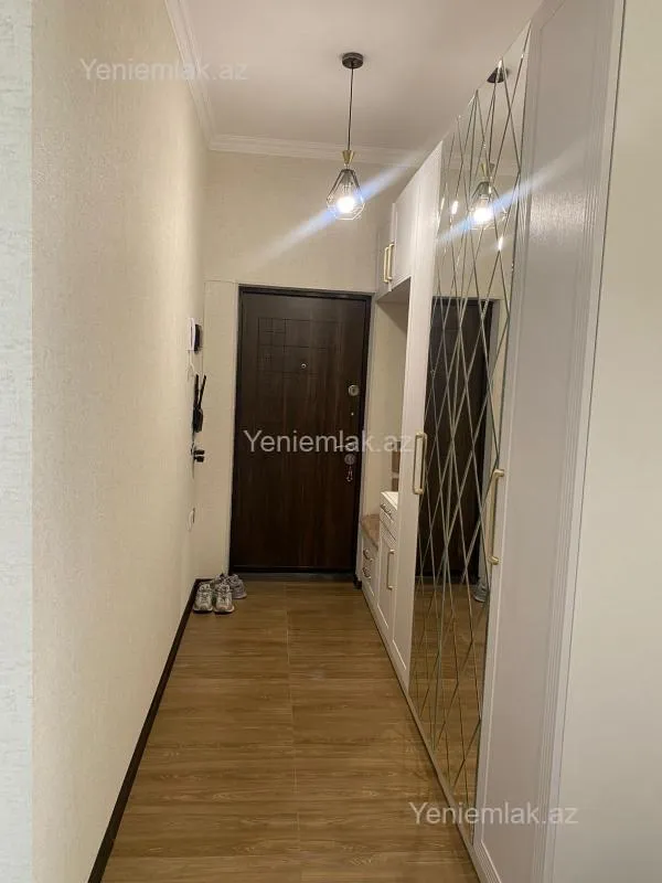 Satılır 3 otaqlı yeni tikili 90 m²