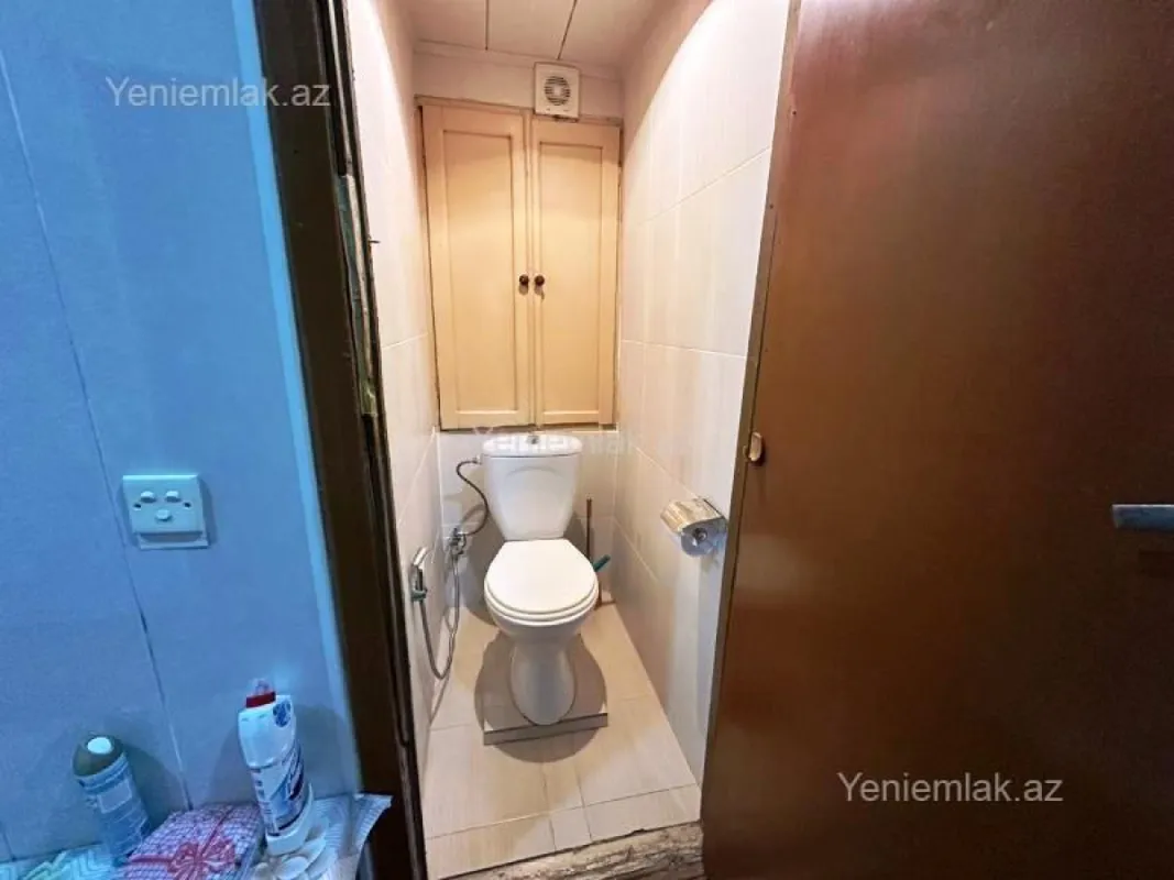 Satılır 2 otaqlı köhnə tikili 60 m²