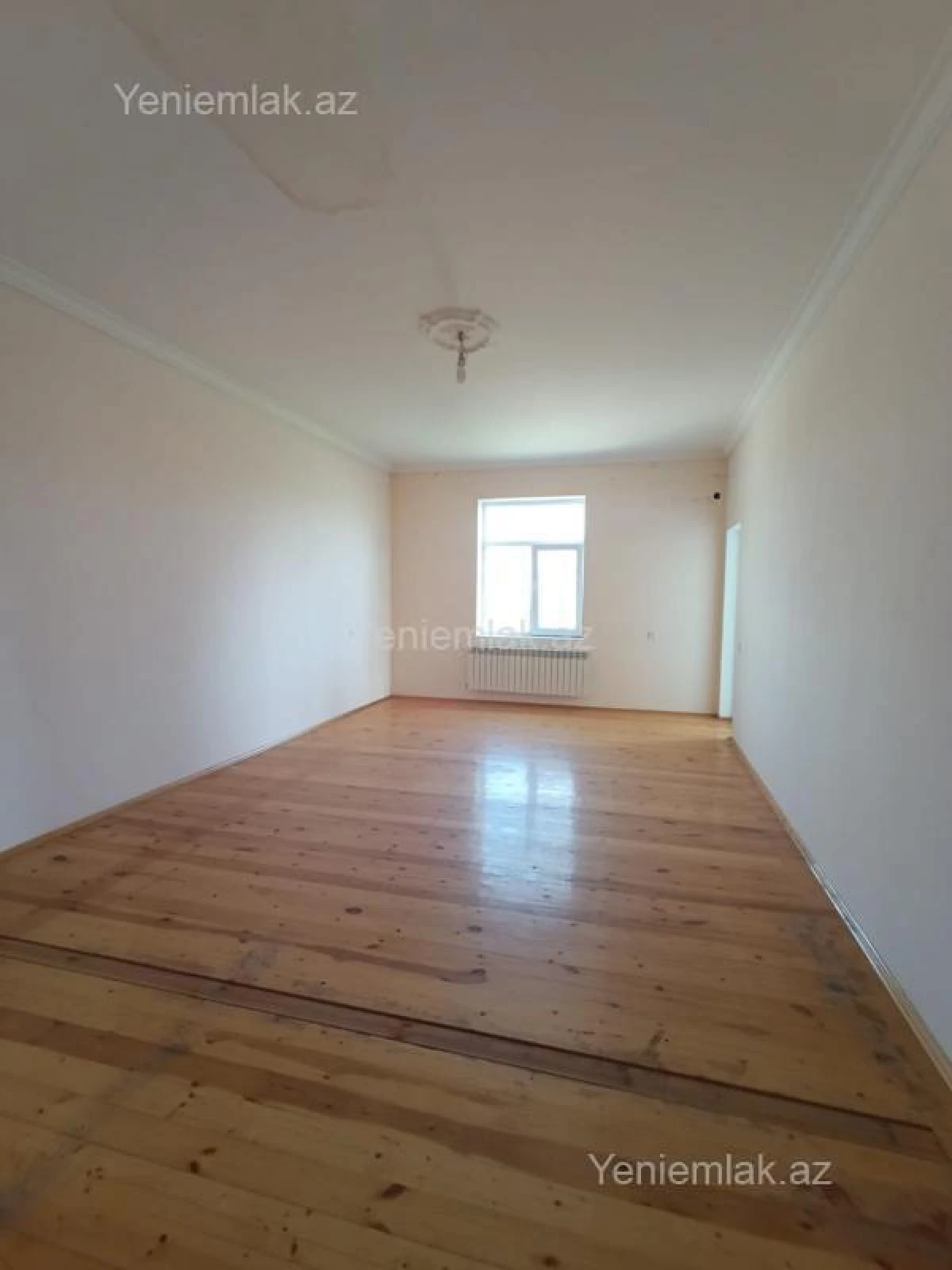 Satılır 6 otaqlı həyət evi 280 m²