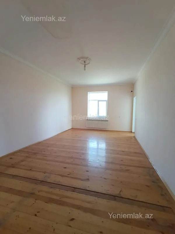 Satılır 6 otaqlı həyət evi 280 m²