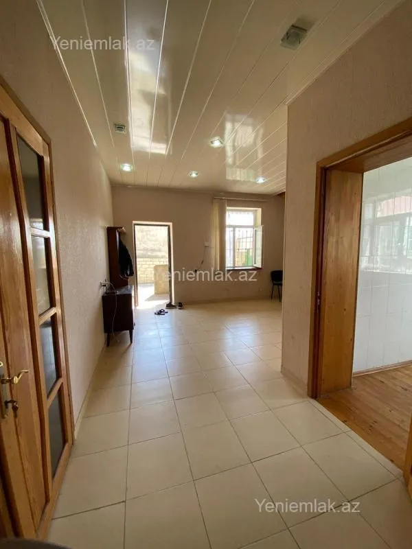 Satılır 6 otaqlı həyət evi 280 m²