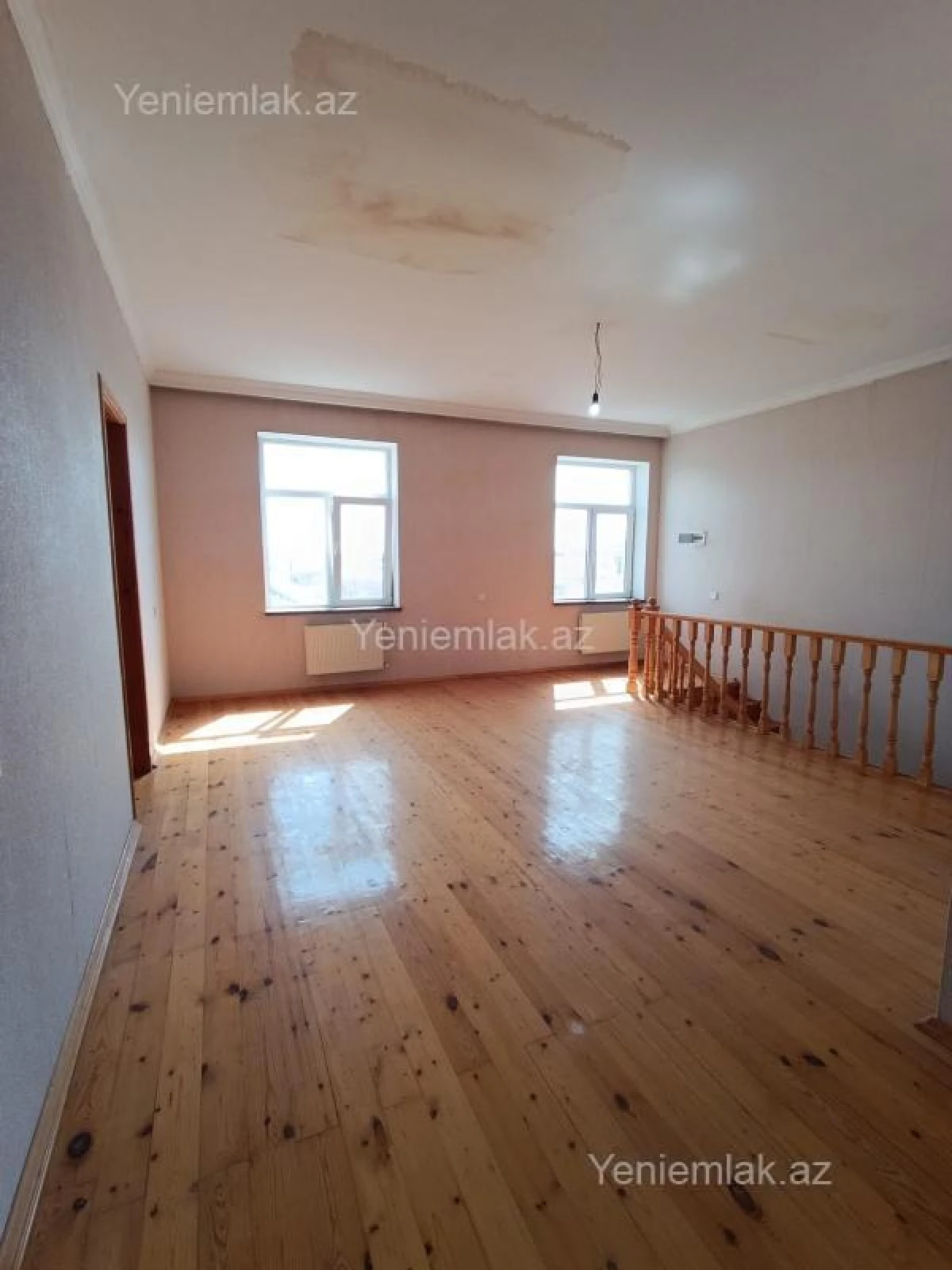 Satılır 6 otaqlı həyət evi 280 m²