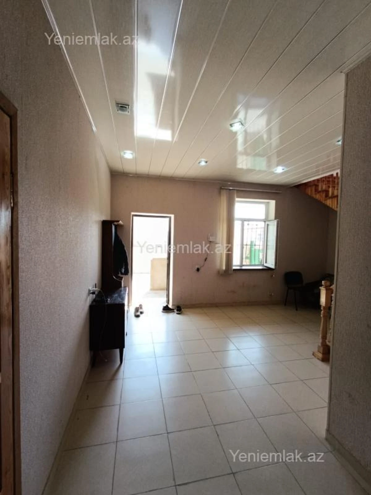 Satılır 6 otaqlı həyət evi 280 m²