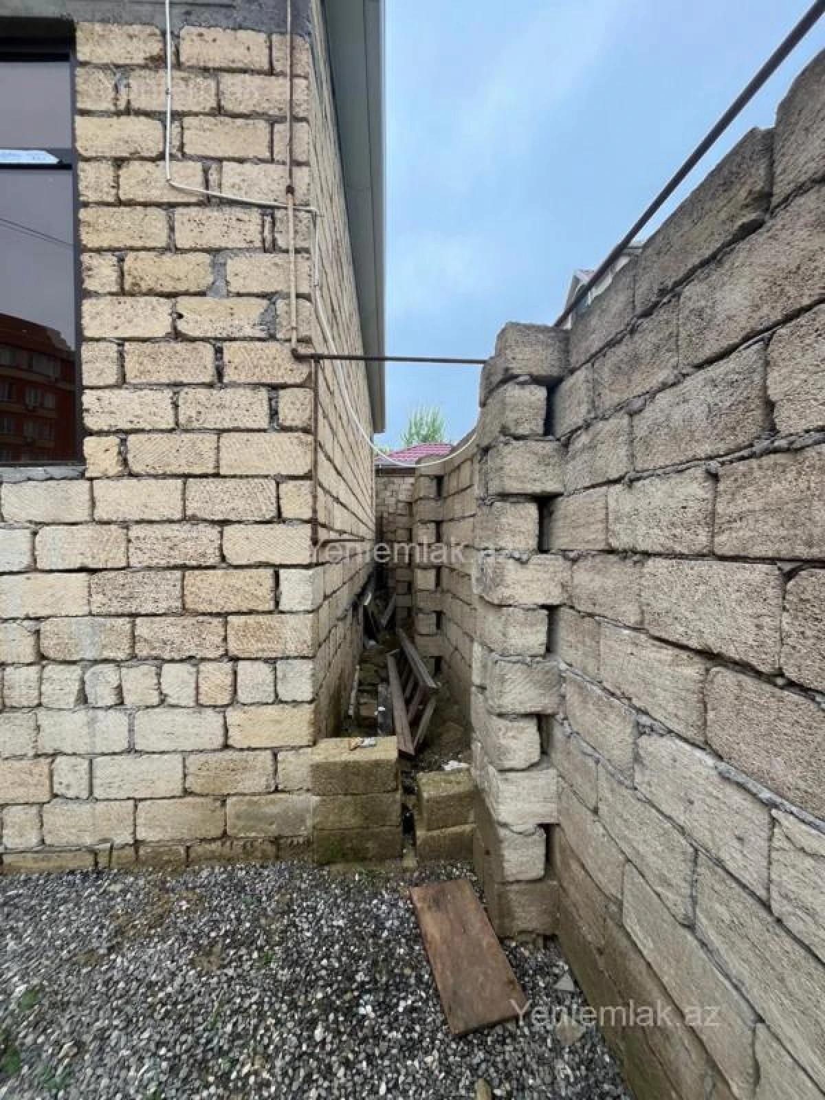 Satılır 2 otaqlı həyət evi 70 m²