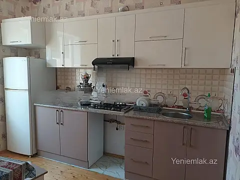 Satılır 4 otaqlı həyət evi 150 m²