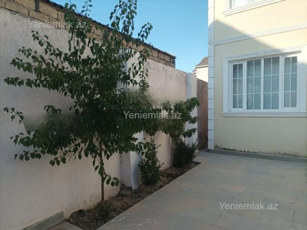 Satılır 4 otaqlı həyət evi 150 m²