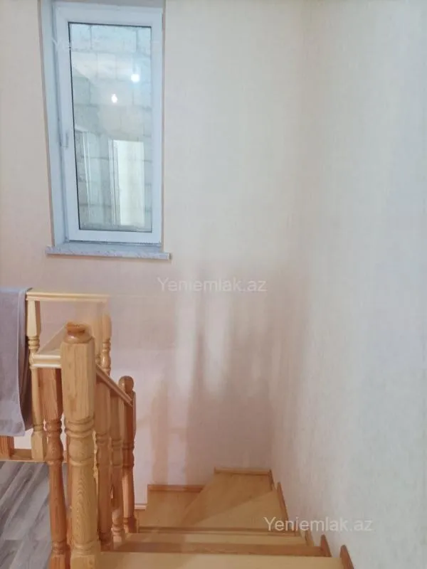 Satılır 4 otaqlı həyət evi 150 m²