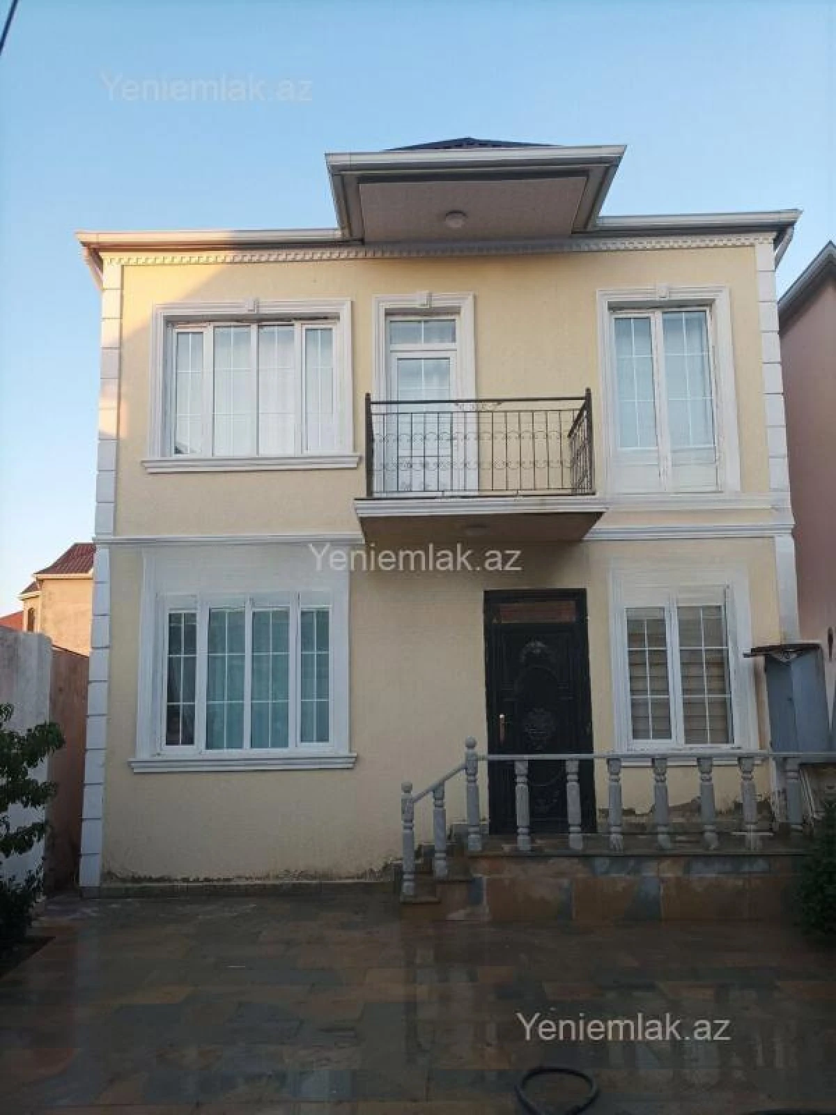 Satılır 4 otaqlı həyət evi 150 m²