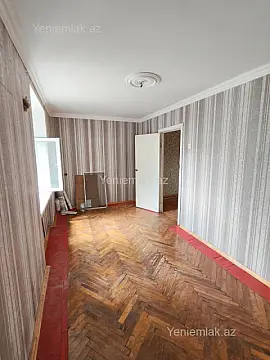 Satılır 2 otaqlı köhnə tikili 50 m²