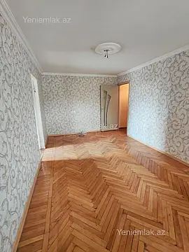 Satılır 2 otaqlı köhnə tikili 50 m²