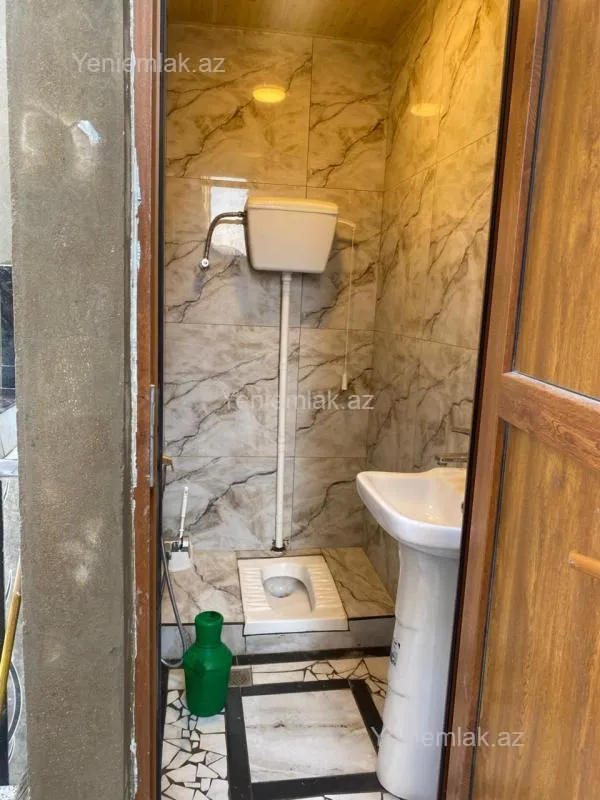 Satılır 6 otaqlı həyət evi 300 m²