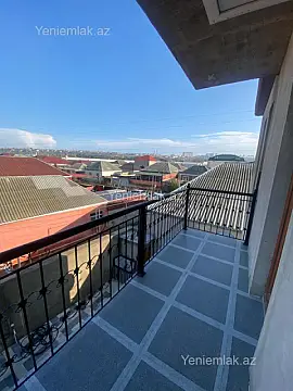 Satılır 6 otaqlı həyət evi 300 m²