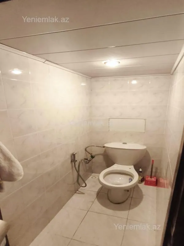 Satılır 3 otaqlı köhnə tikili 60 m²