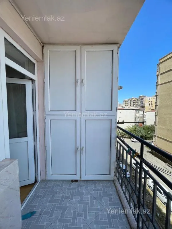 Satılır 3 otaqlı yeni tikili 80 m²