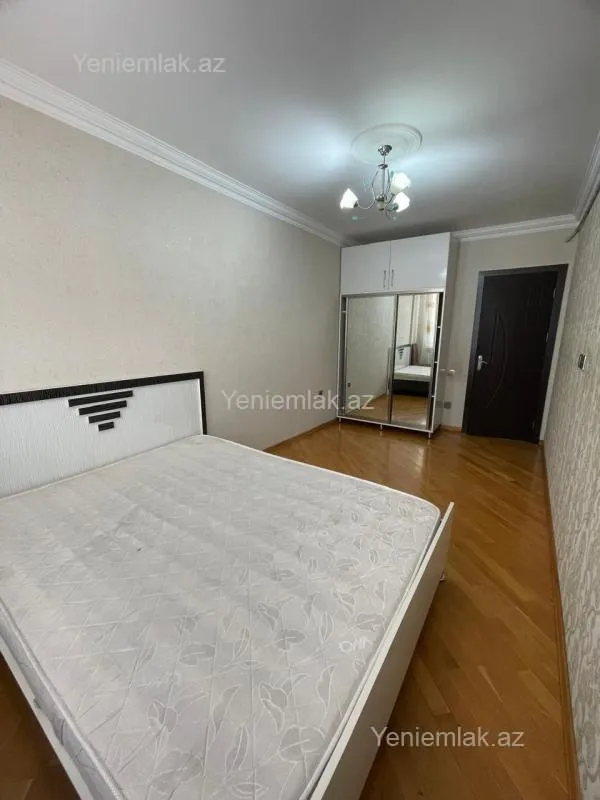Satılır 3 otaqlı yeni tikili 80 m²