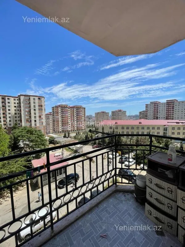 Satılır 3 otaqlı yeni tikili 80 m²