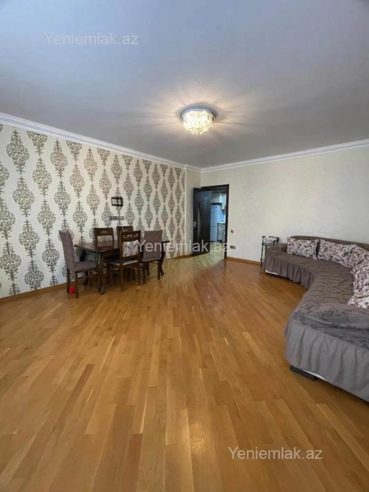 Satılır 3 otaqlı yeni tikili 80 m²