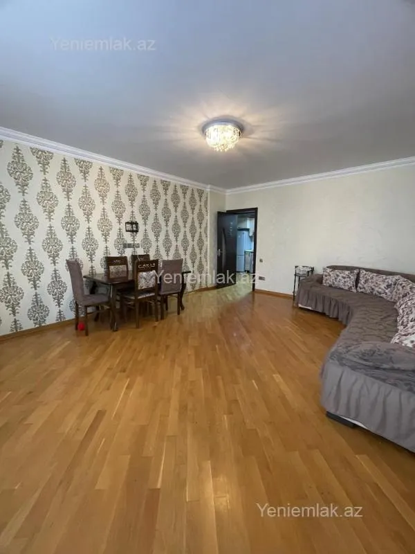 Satılır 3 otaqlı yeni tikili 80 m²