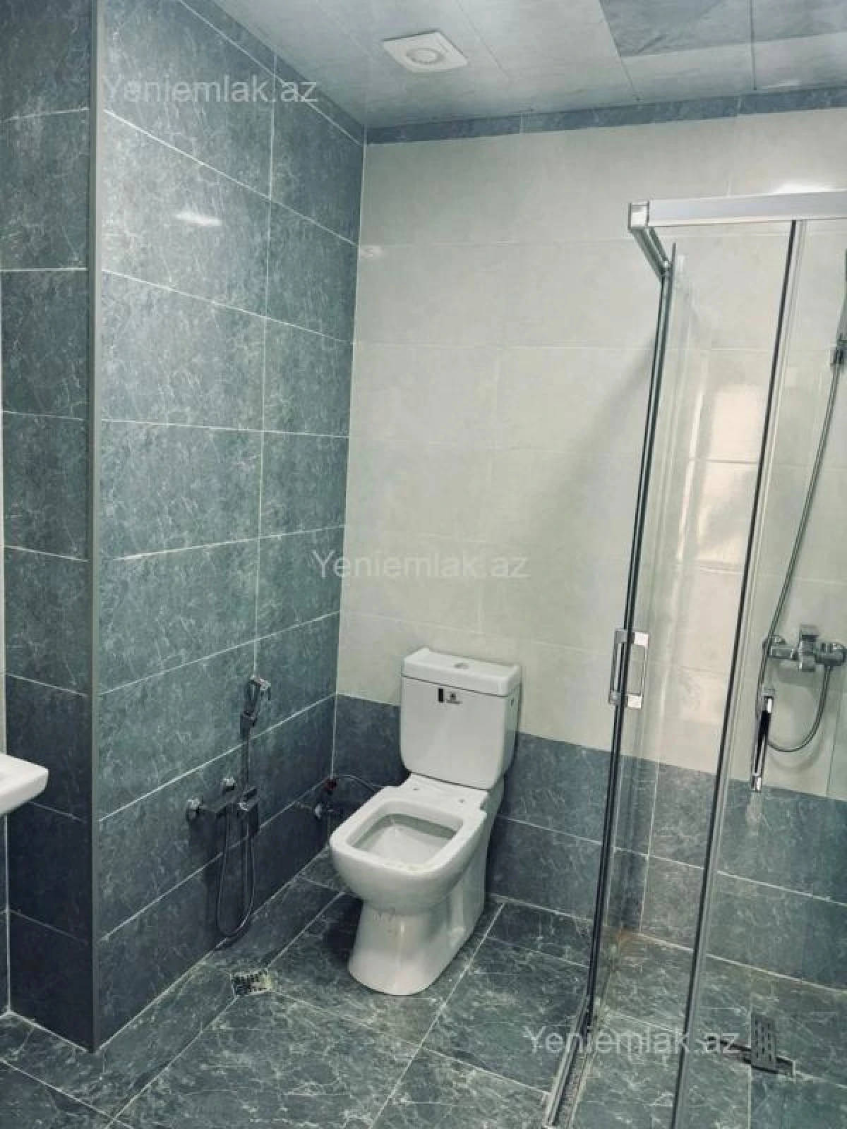 Satılır 2 otaqlı yeni tikili 95 m²