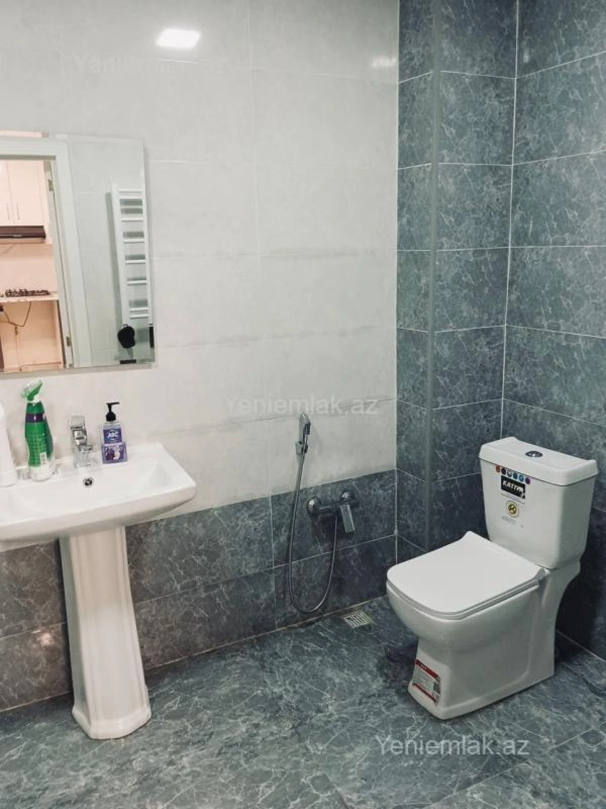 Satılır 2 otaqlı yeni tikili 95 m²