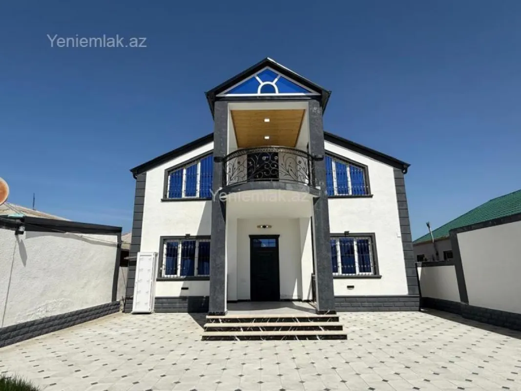 Satılır 6 otaqlı həyət evi 220 m²