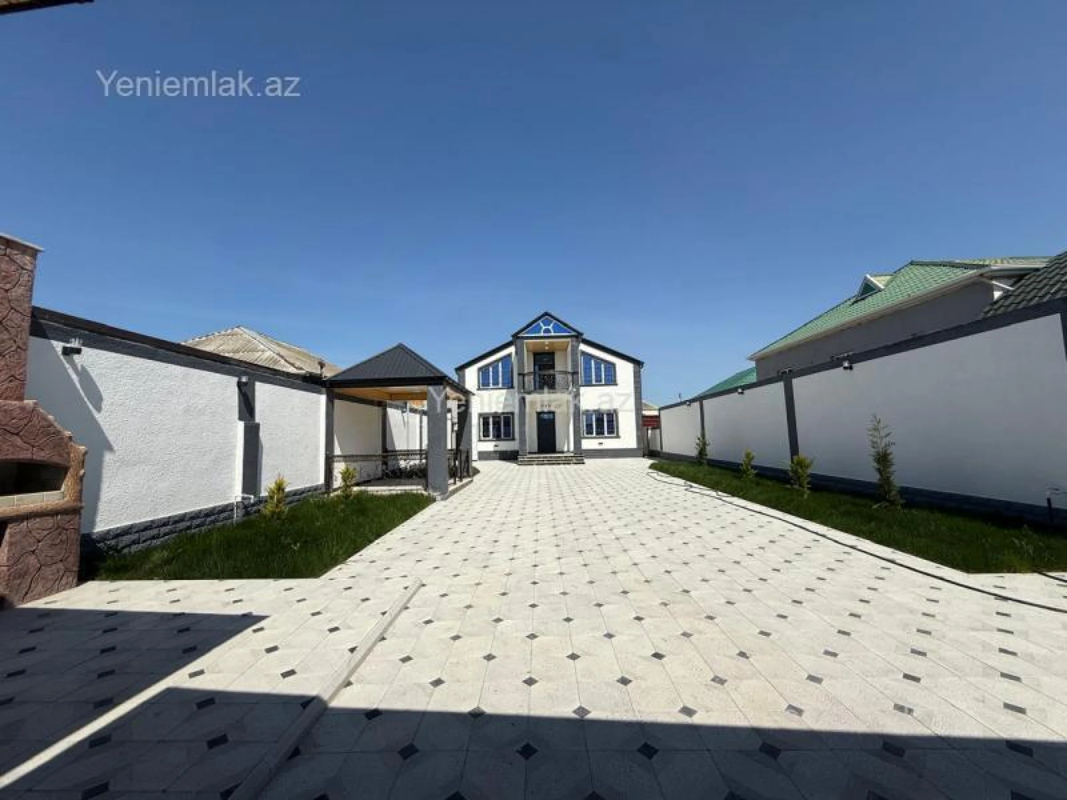 Satılır 6 otaqlı həyət evi 220 m²