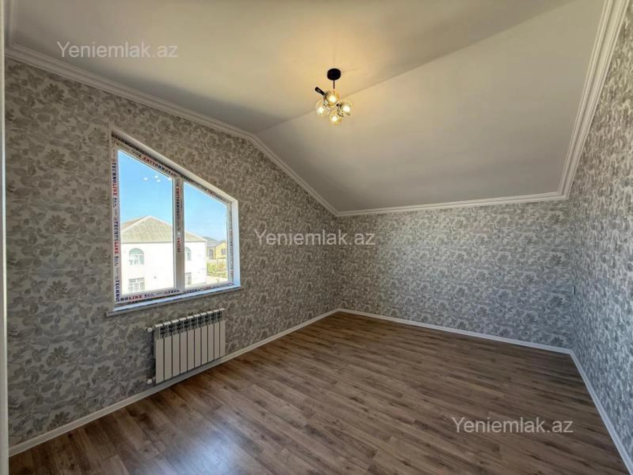 Satılır 6 otaqlı həyət evi 220 m²