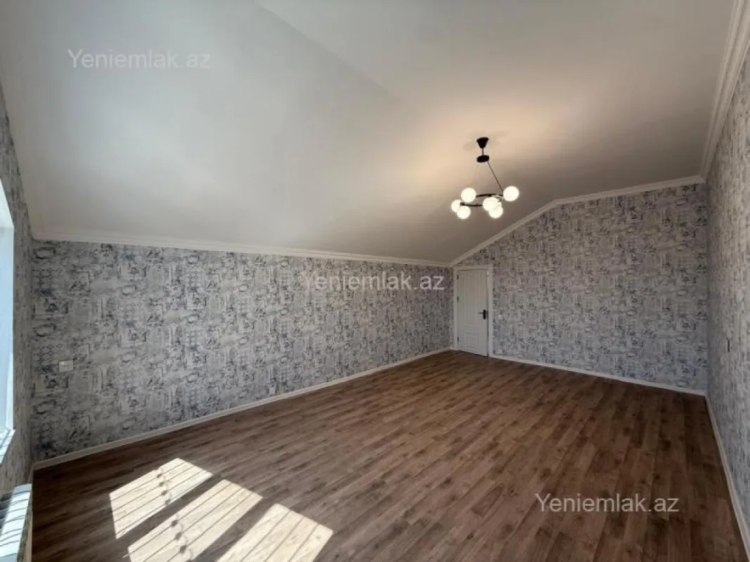 Satılır 6 otaqlı həyət evi 220 m²