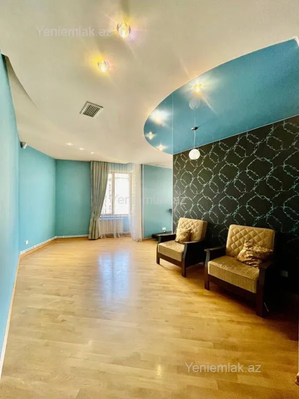 Satılır 7 otaqlı yeni tikili 350 m²