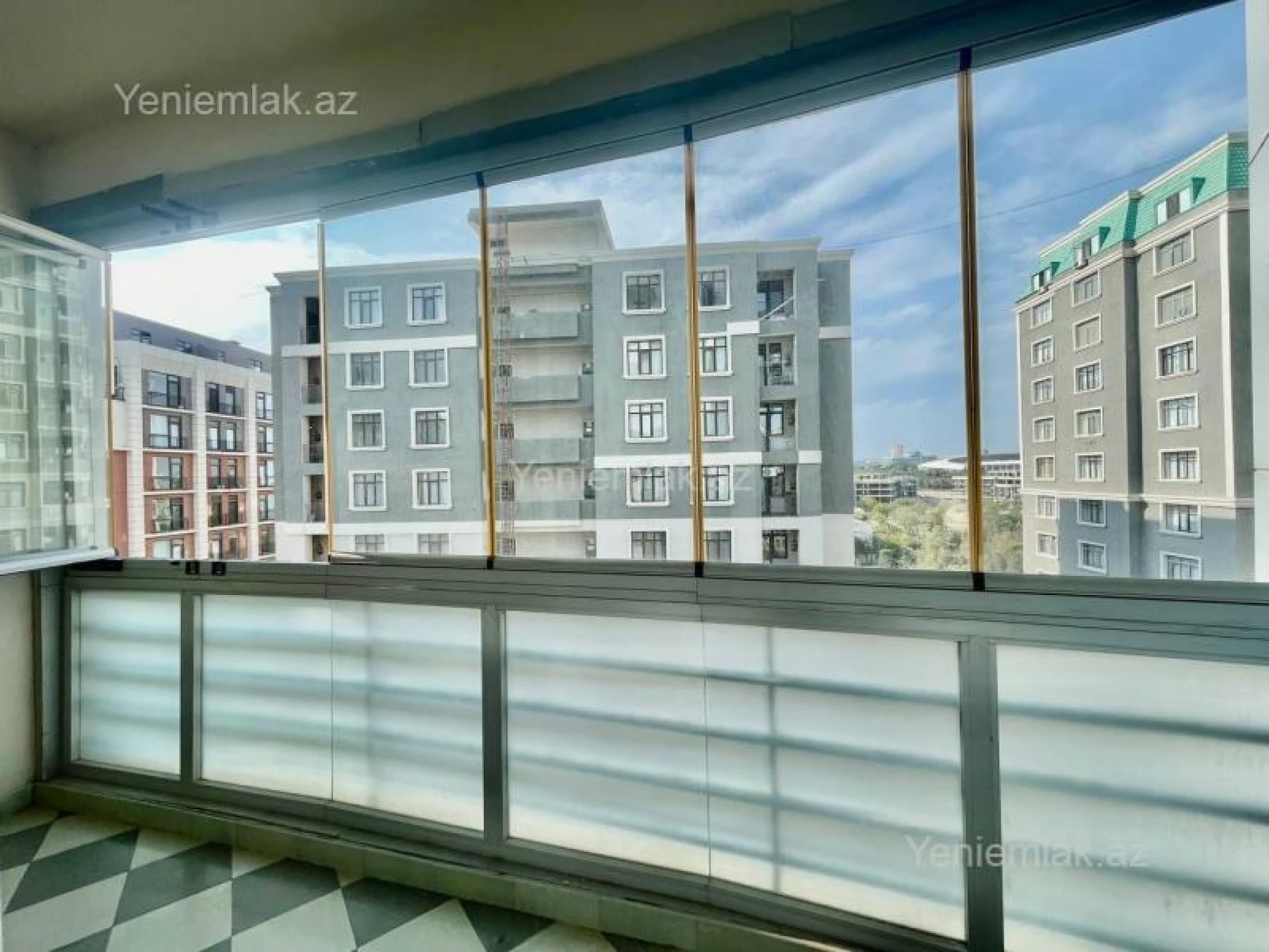 Satılır 7 otaqlı yeni tikili 350 m²