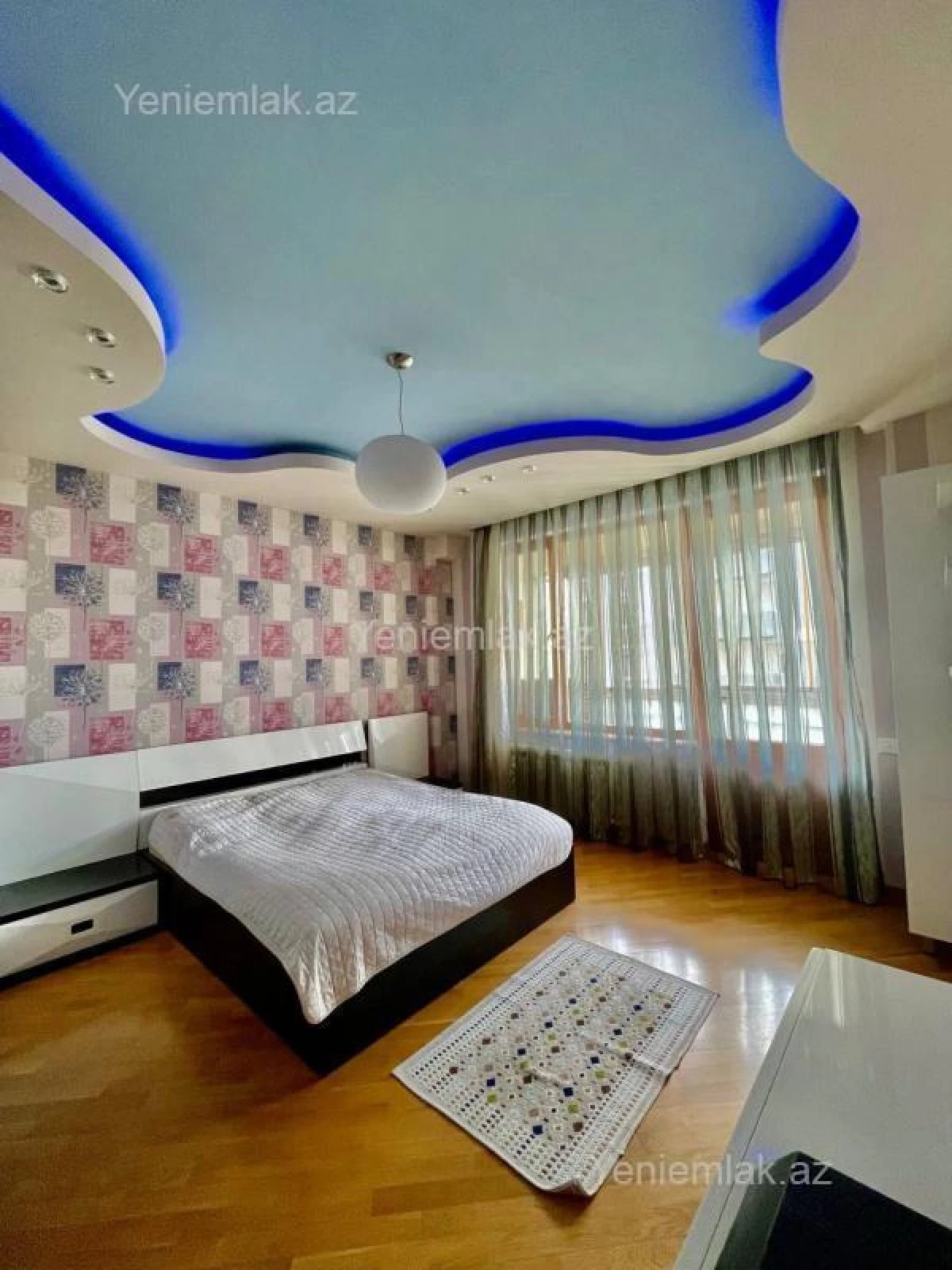 Satılır 7 otaqlı yeni tikili 350 m²