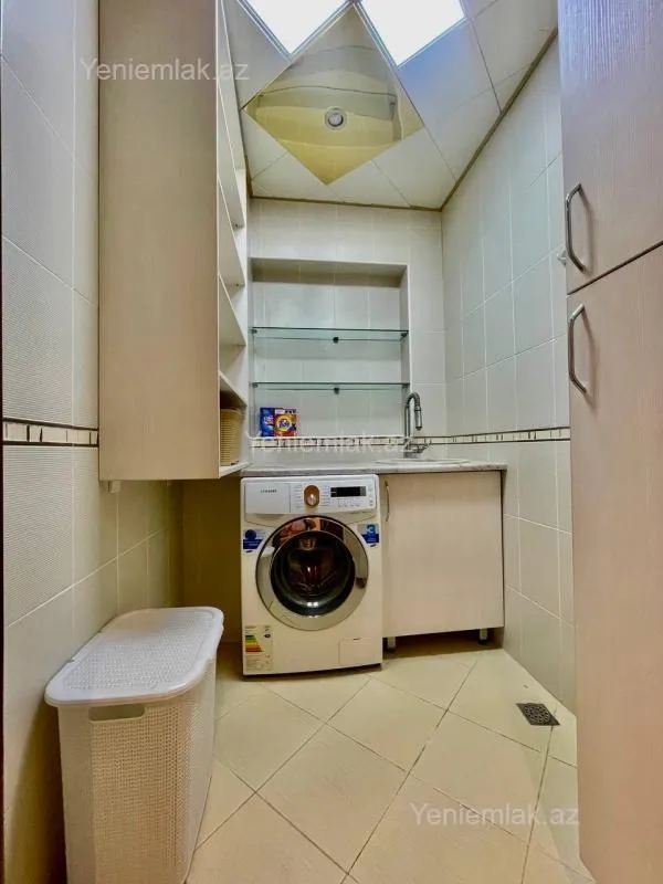 Satılır 7 otaqlı yeni tikili 350 m²