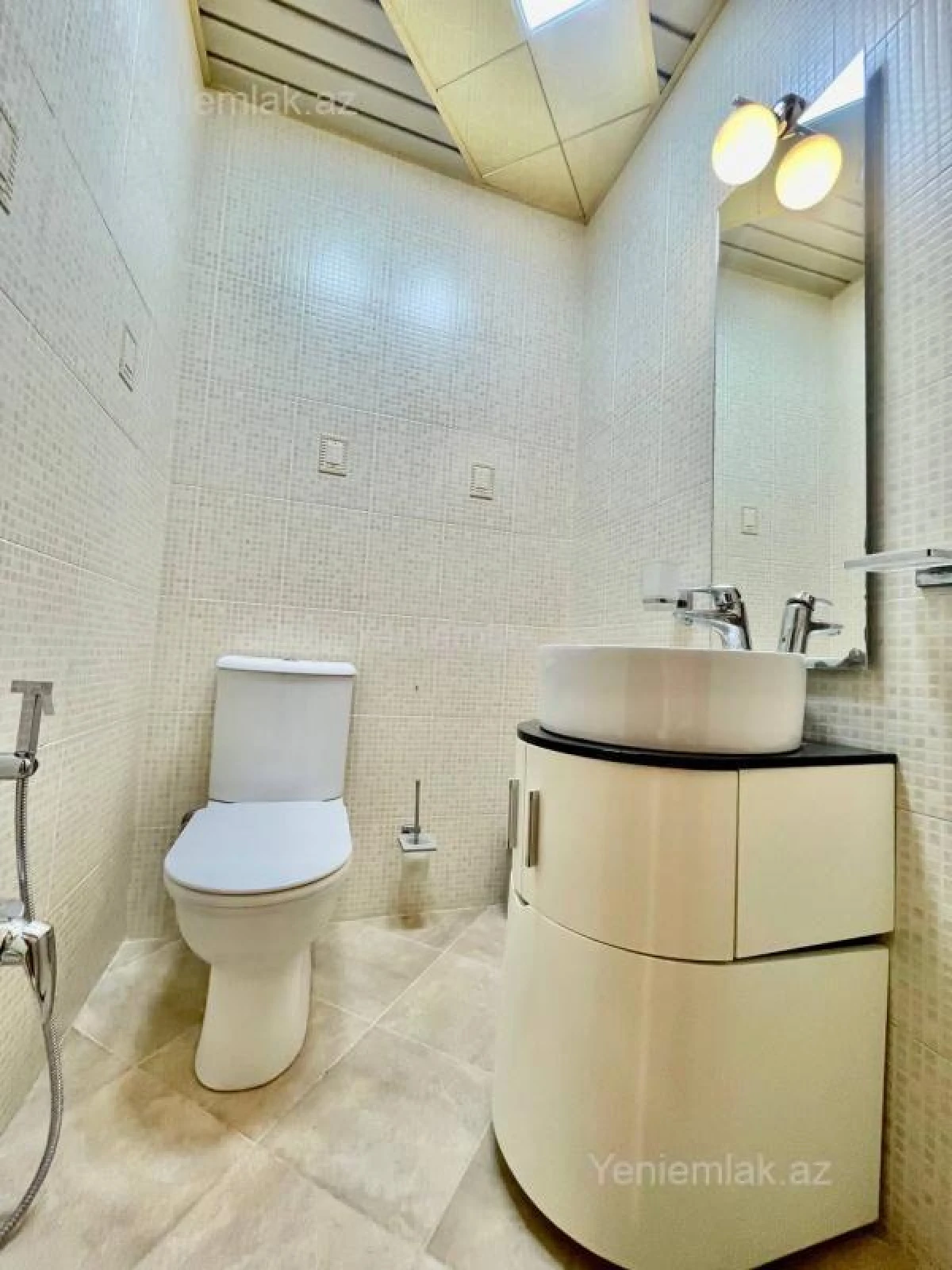 Satılır 7 otaqlı yeni tikili 350 m²