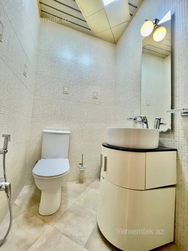 Satılır 7 otaqlı yeni tikili 350 m²