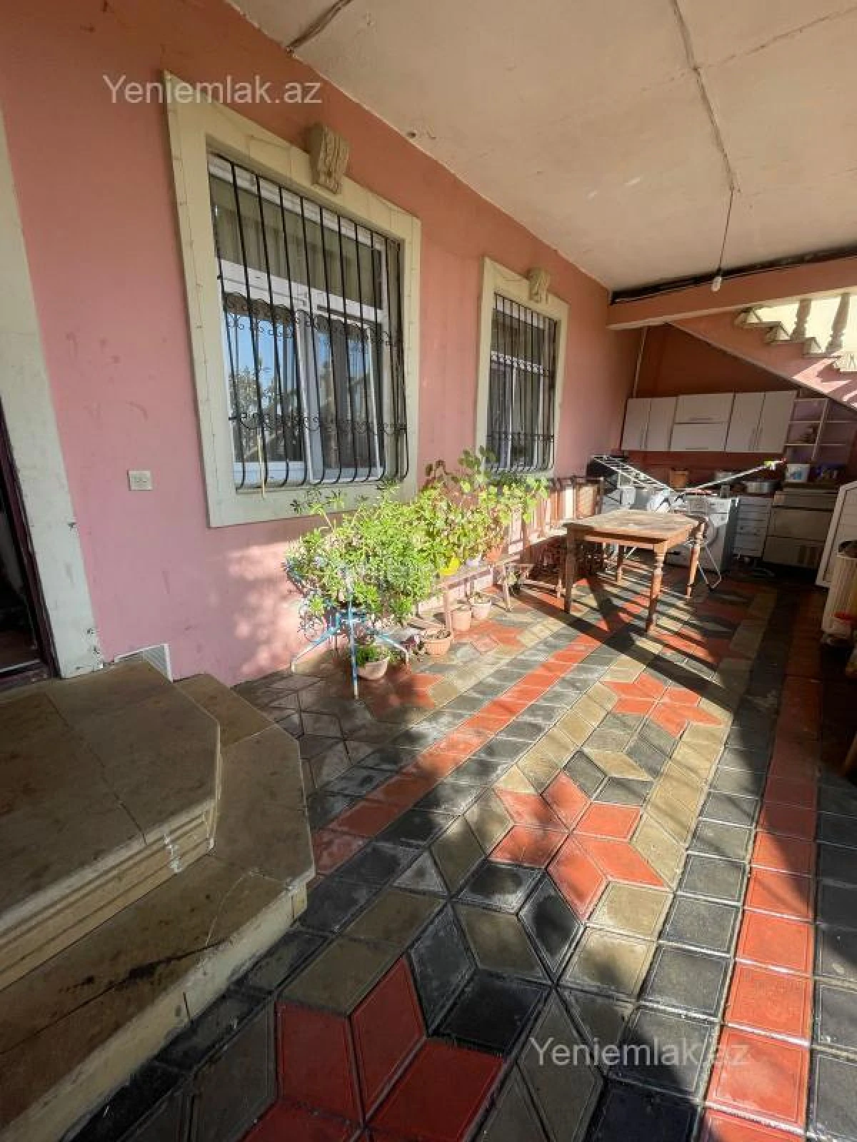 Satılır 5 otaqlı həyət evi 150 m²