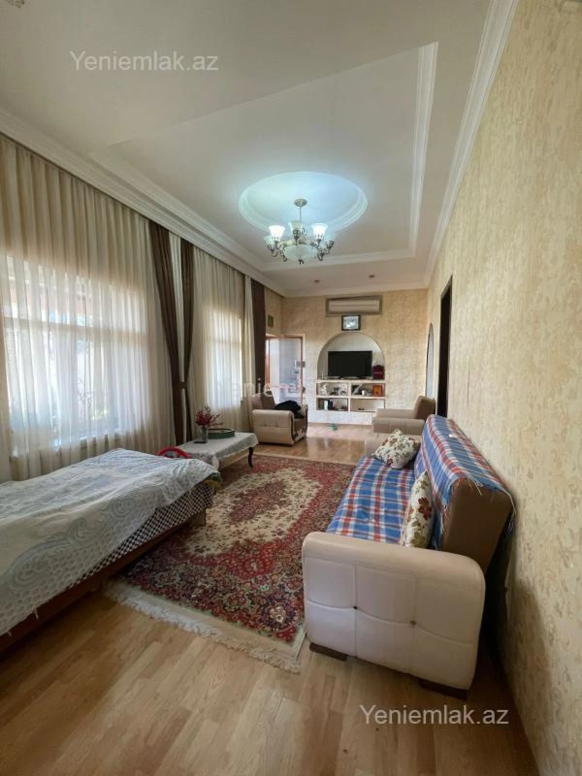 Satılır 5 otaqlı həyət evi 150 m²