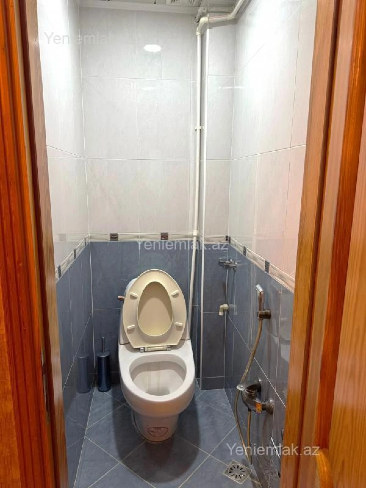 Satılır 3 otaqlı köhnə tikili 100 m²