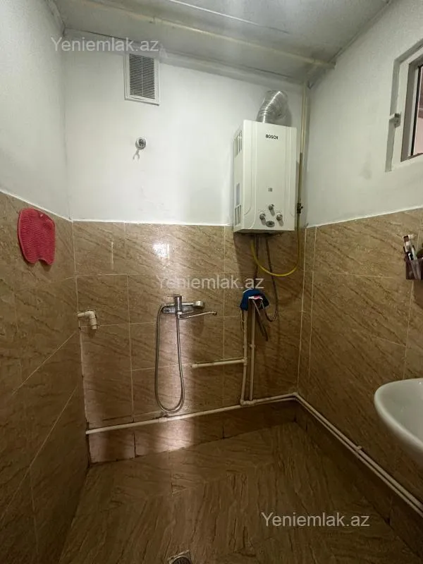 Satılır 2 otaqlı köhnə tikili 54 m²