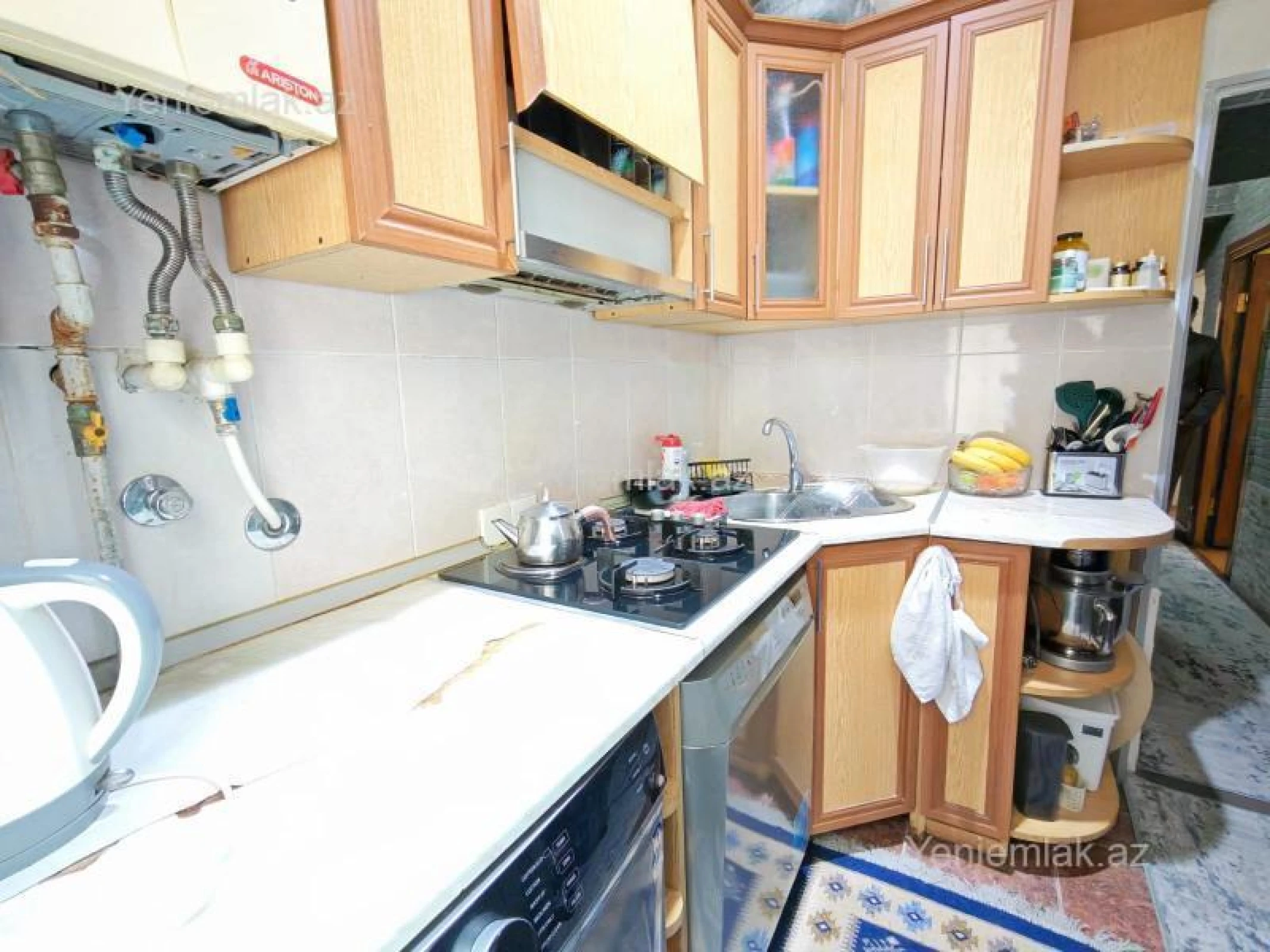 Satılır 3 otaqlı köhnə tikili 80 m²
