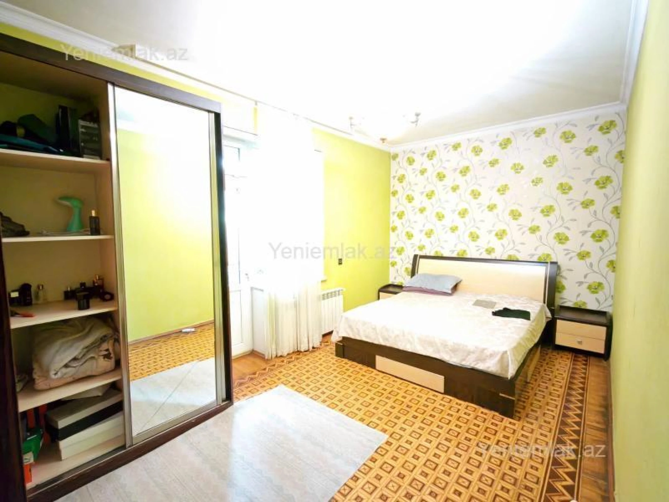 Satılır 3 otaqlı köhnə tikili 80 m²