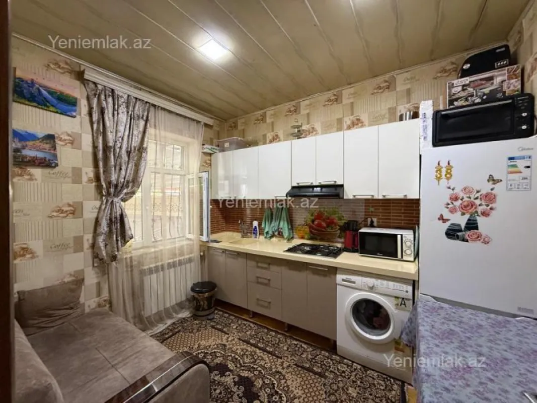 Satılır 4 otaqlı həyət evi 120 m²