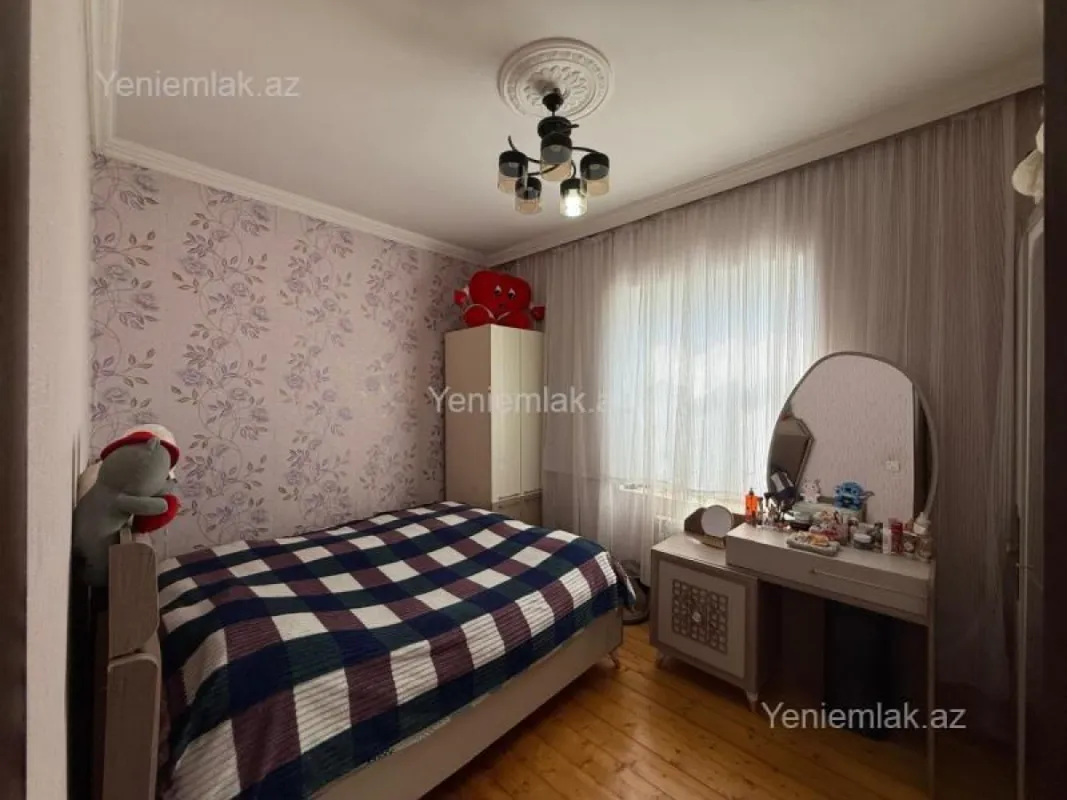 Satılır 4 otaqlı həyət evi 120 m²