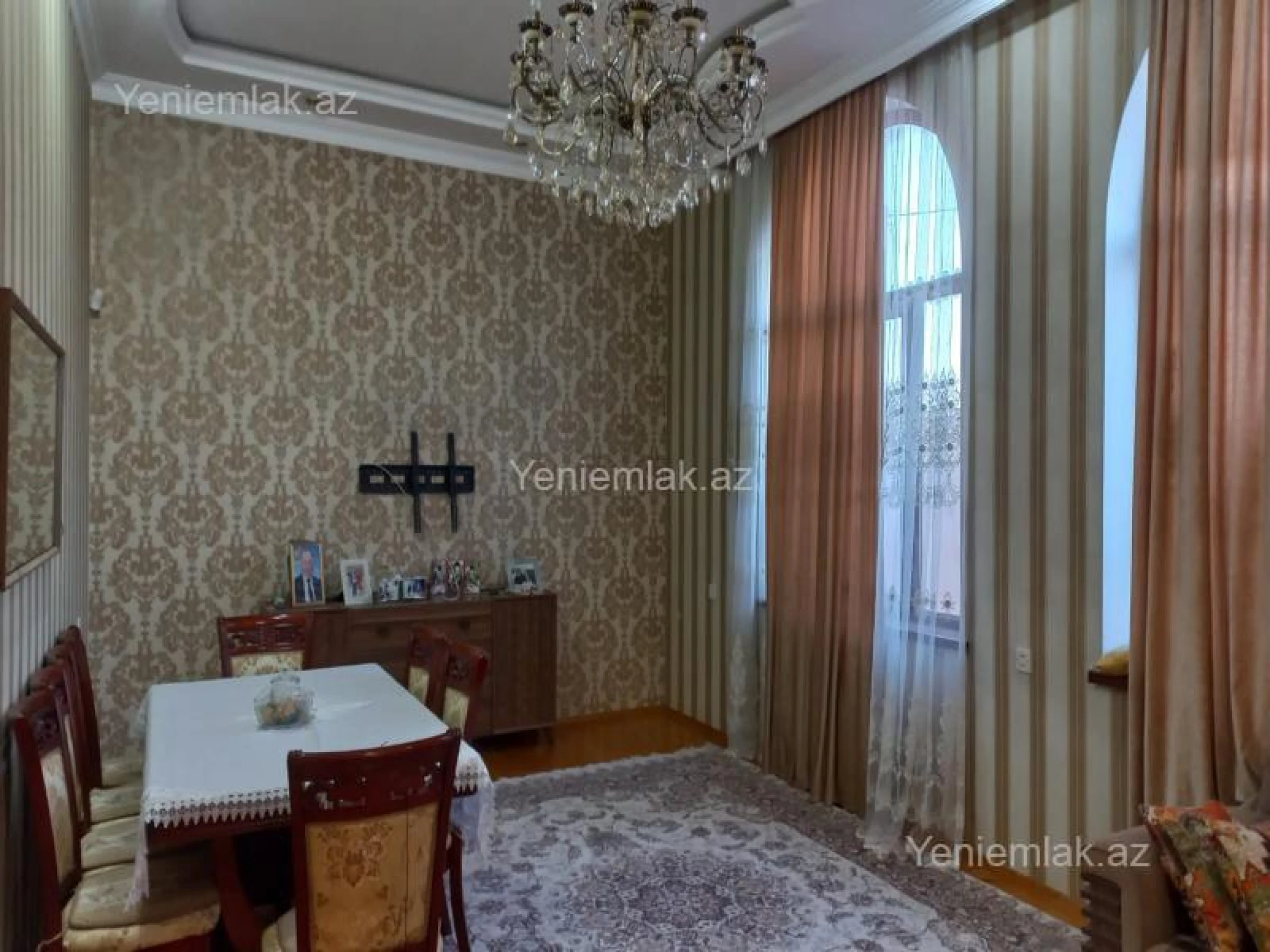 Satılır 6 otaqlı həyət evi 250 m²