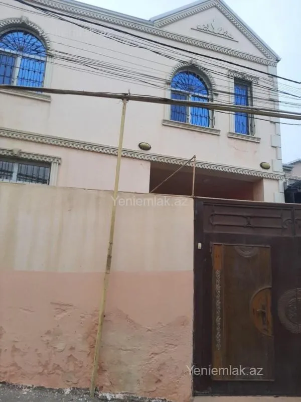 Satılır 4 otaqlı həyət evi 120 m²